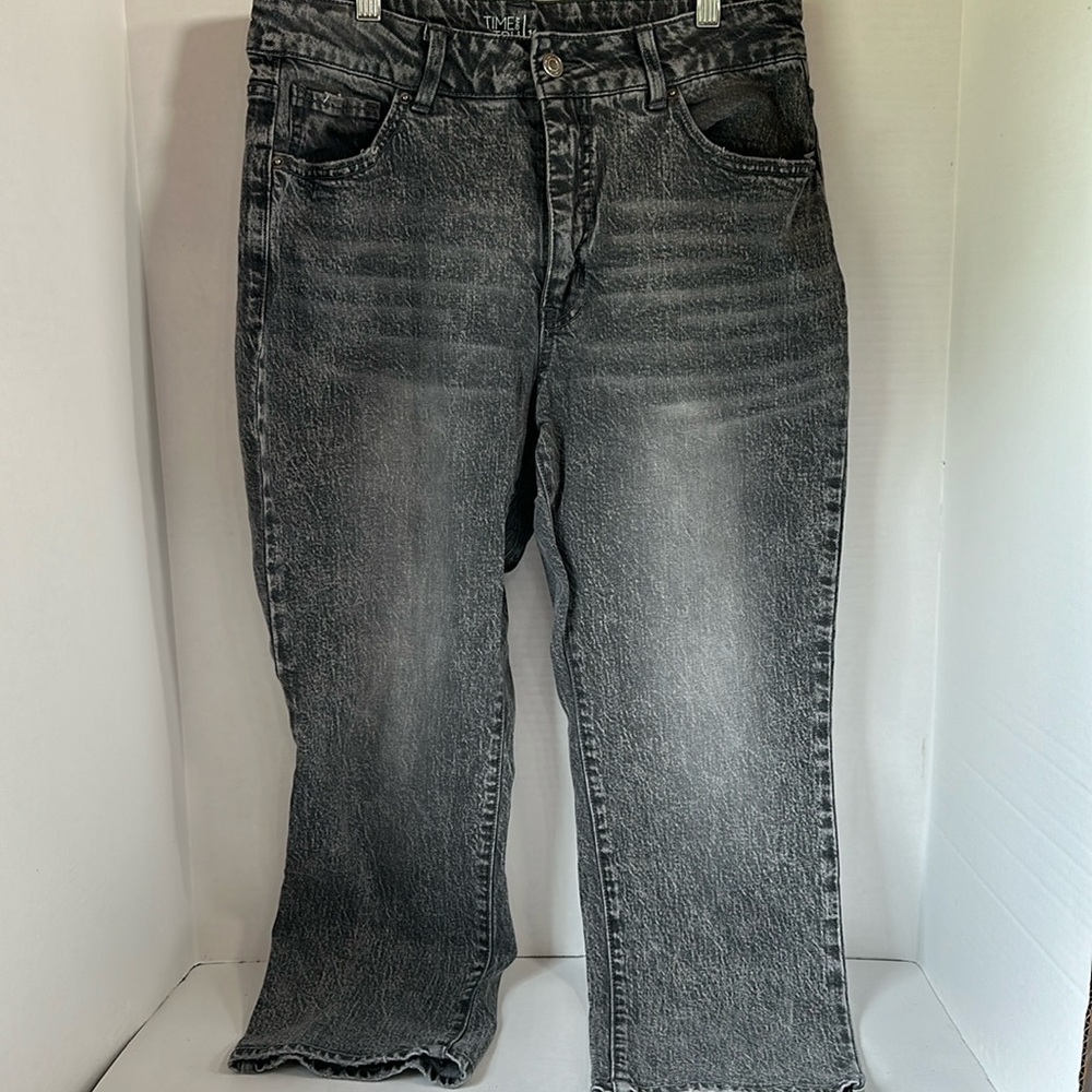 Time and tru faded black wash high jeans size 14 denim